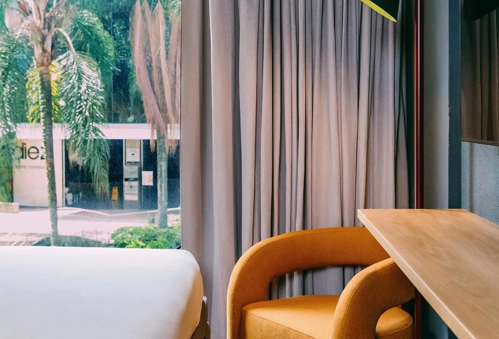 ****  Tribe Medellin Hotel Colombia